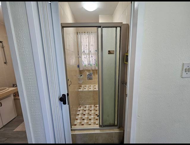 3 BEDROOM FLAT FOR SALE IN DOONSIDE